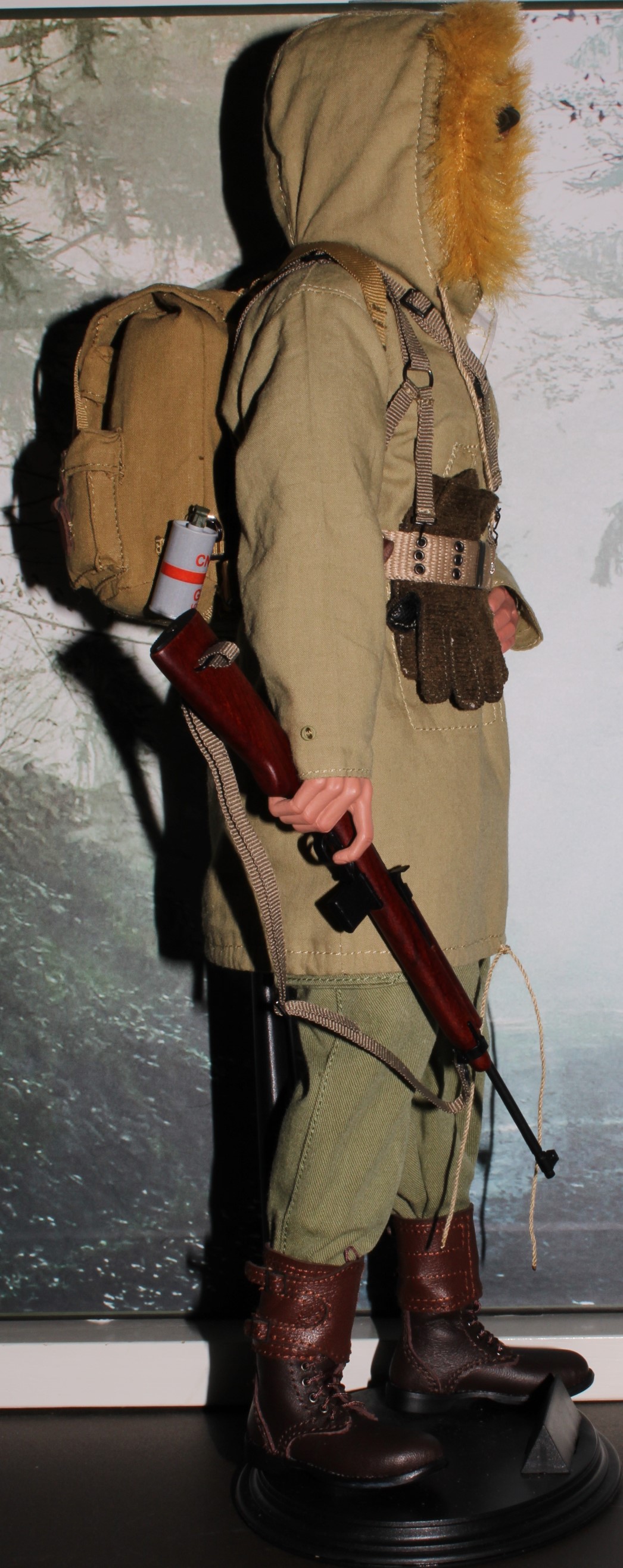 1/6 Facepool - WWII US Marine Corps Mortar Team (Eugene Sledge