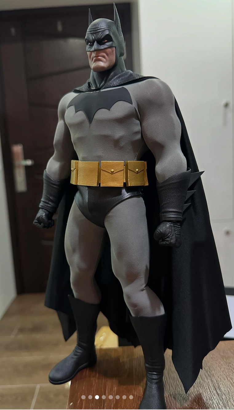 SSR Alex Ross inspired 1/6 Batman “Justice Knight” | Collector
