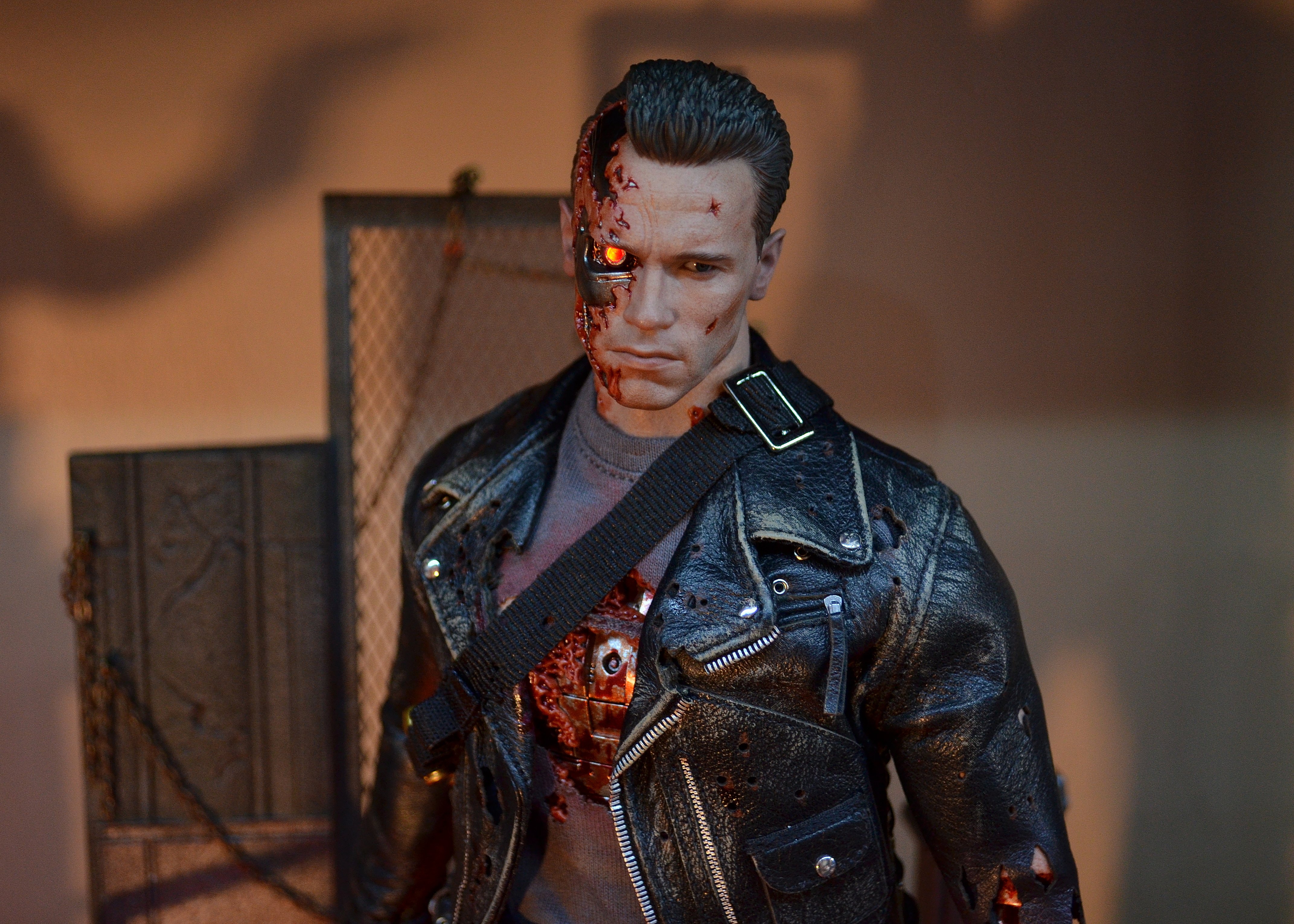 Hot Toys DX46: Terminator 2: Judgment Day - T-800 (Battle Damaged ...